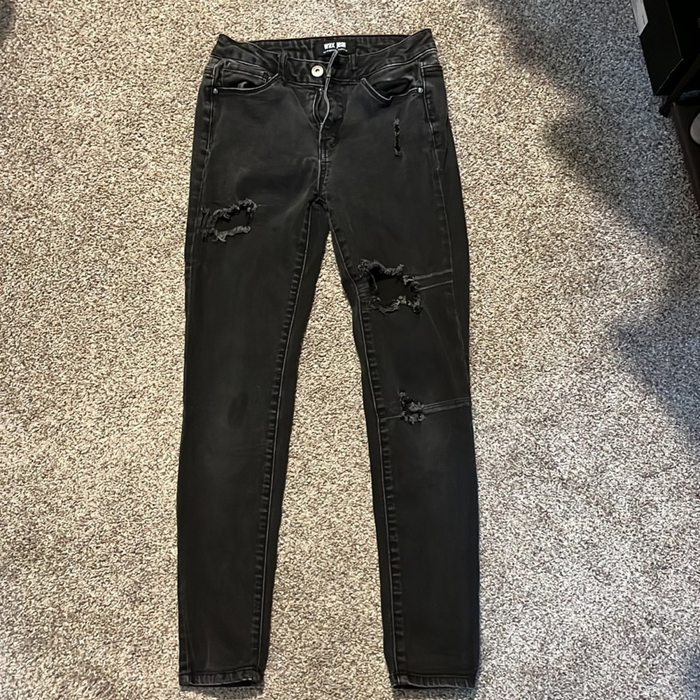 Juniors Ripped Jeans - Picture 2 of 4